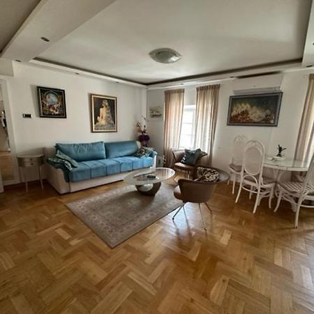 Cozy Old Town Apartment, 부드바 외부 사진